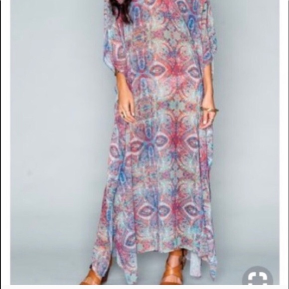 Show Me Your Mumu Hannah Truemu - Picture 1 of 16